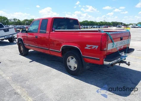 1997 Chevrolet K1500 Fleetside z USA, uszkodzony, nr VIN 2GCEK19R2V1256014